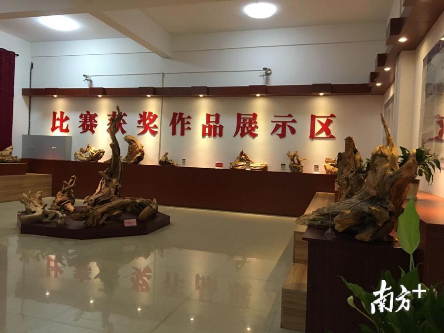 图为江西余江雕刻展览馆。